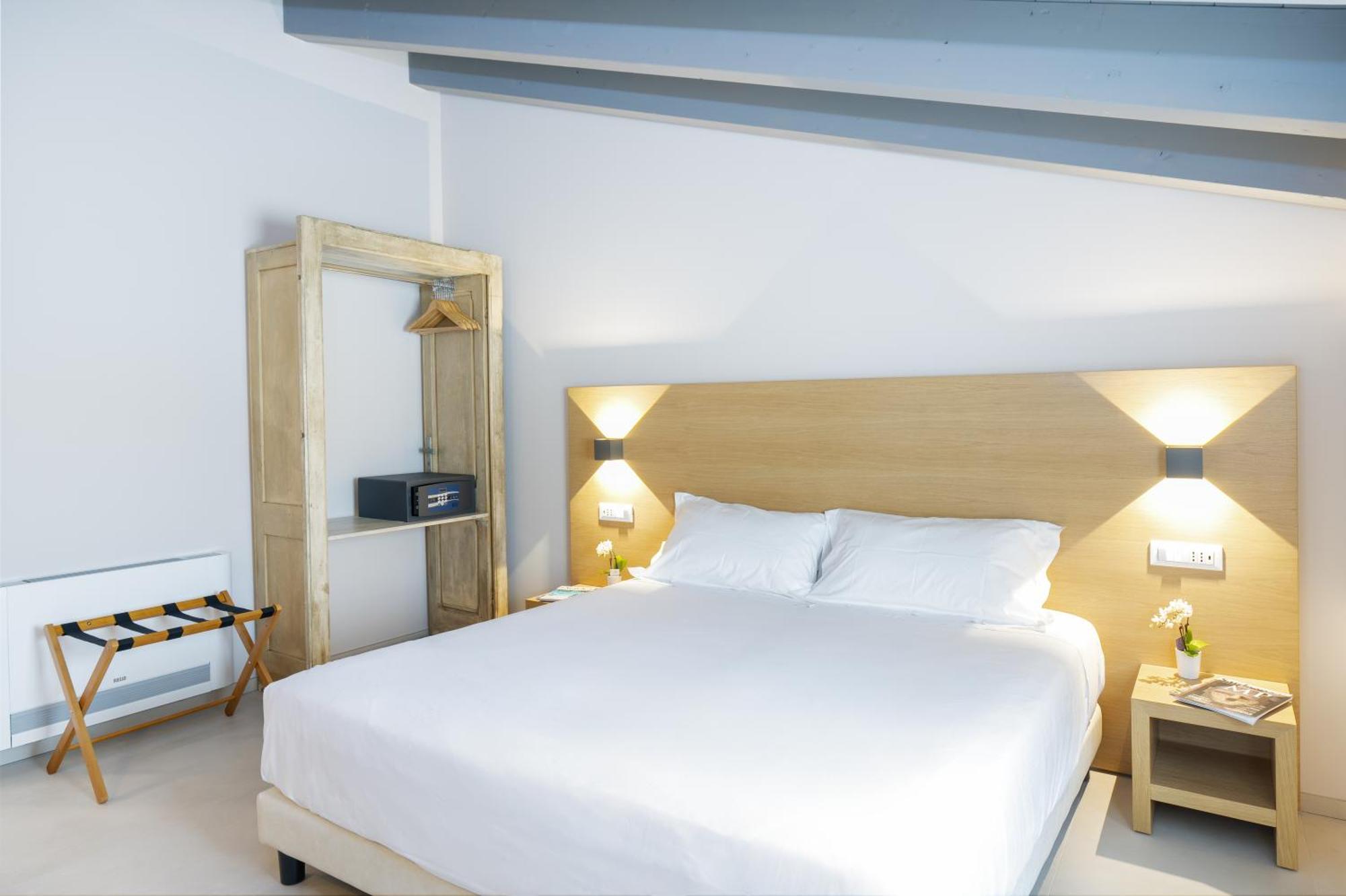 Ros'E Mari Green Home Hotel Oristano Bagian luar foto